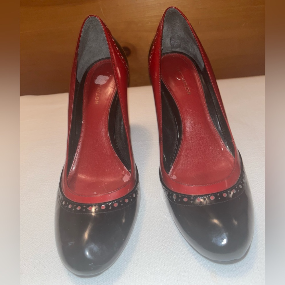 Ann Taylor Red & Black Pumps, Size 7.5 Medium